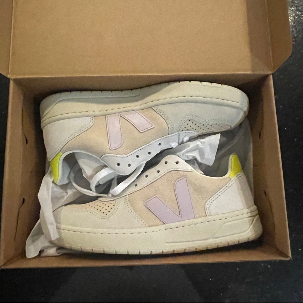 VEJA V10 sneakers